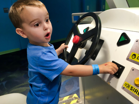 Health Lab Ambulance - Boy