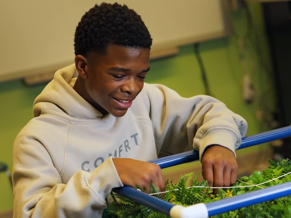 6-8 Lab Programs - Biodiversity Explorers - Boy